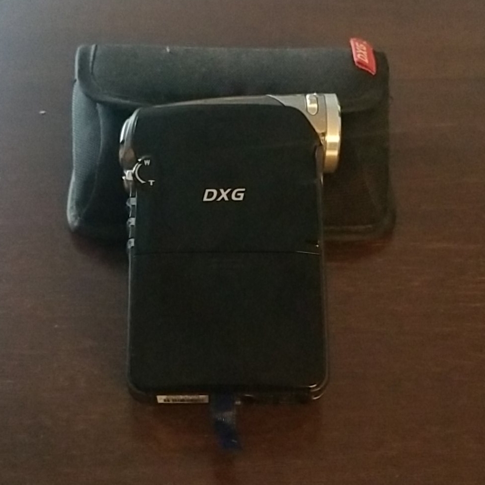 5.1 Megapixel Camera and video recorder
